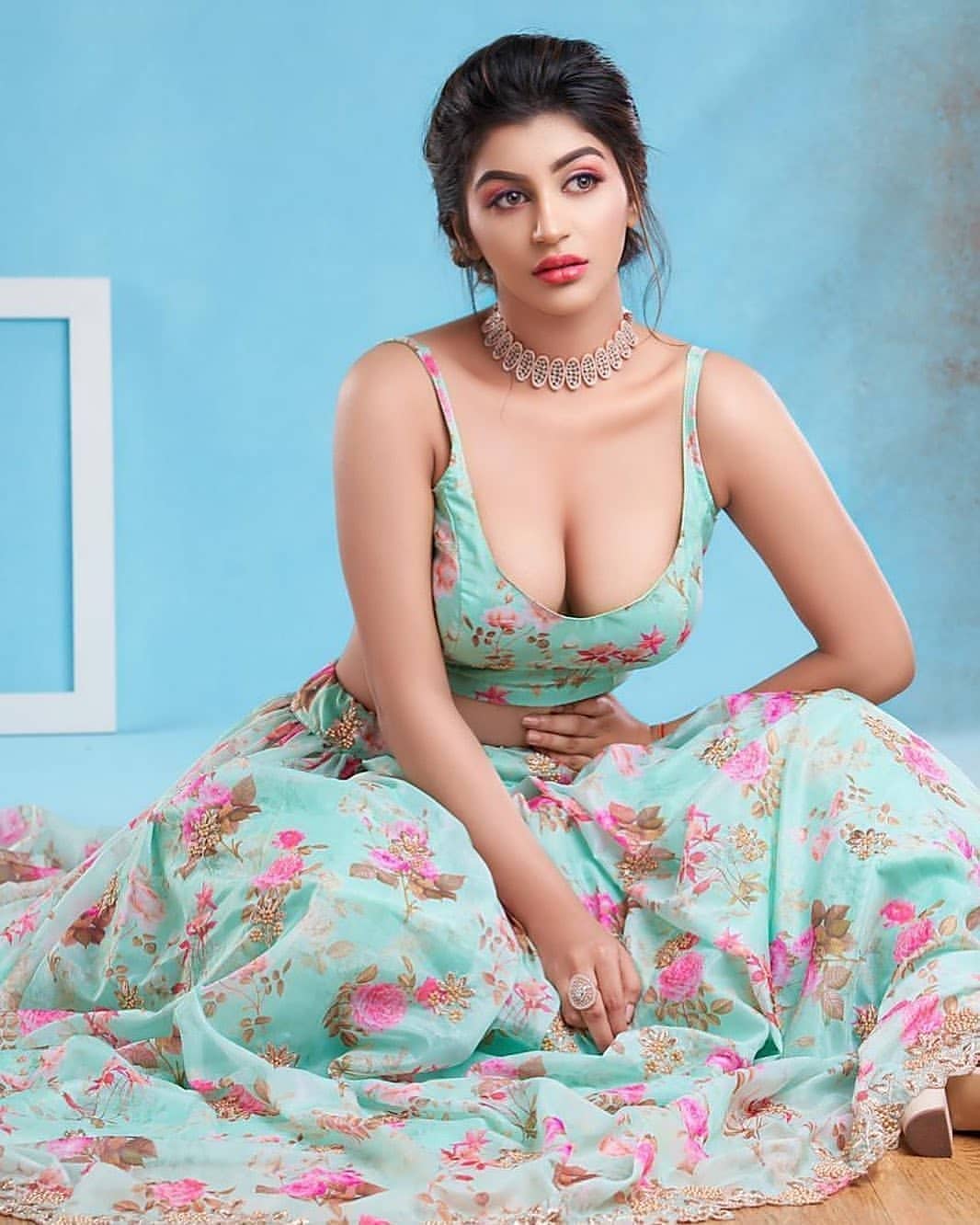  Yashika Aannand